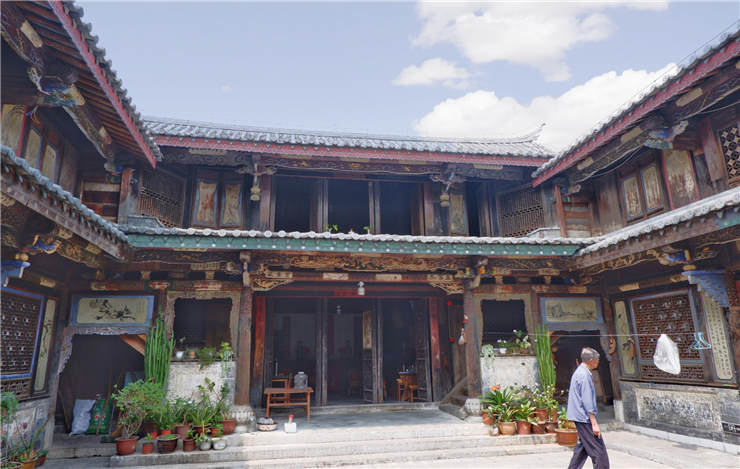 云南旅游被忽略的最美小縣城，千年古城不收門票，住宿餐飲很便宜