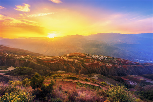 陽(yáng)春三月游大理雞足山景區(qū)